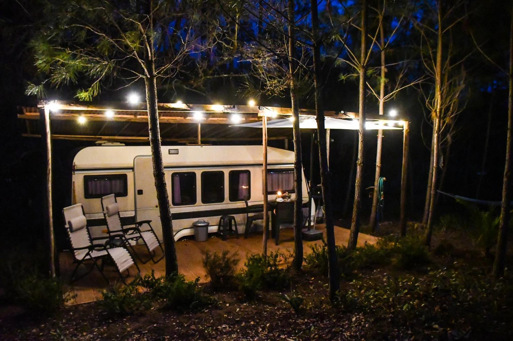 Yuccasa - Small Glamping Camping & Studio'S بومبال المظهر الخارجي الصورة